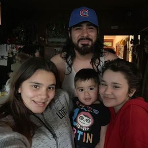 Meet your Posher, Gloria